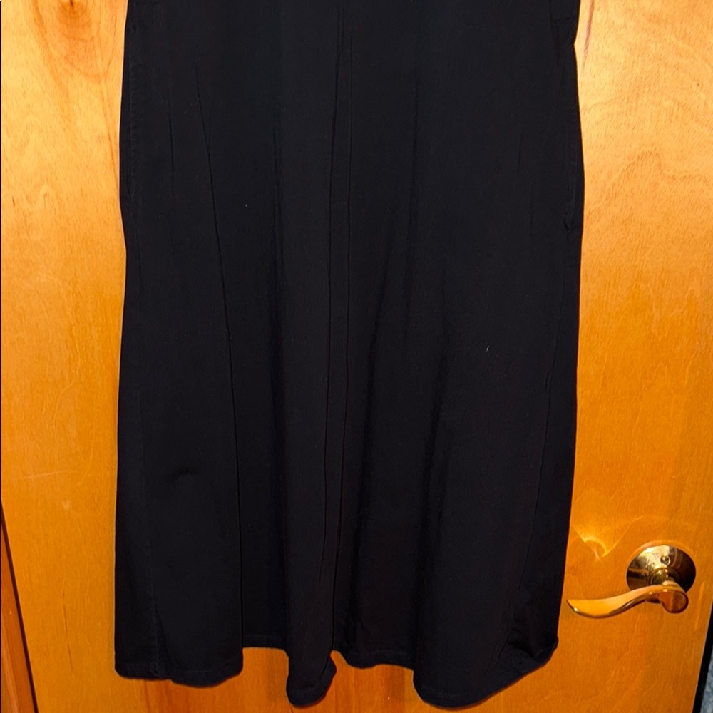 Velvet Black A-Line Midi Dress V-Neck Short Sleeve - Picture 9 of 11